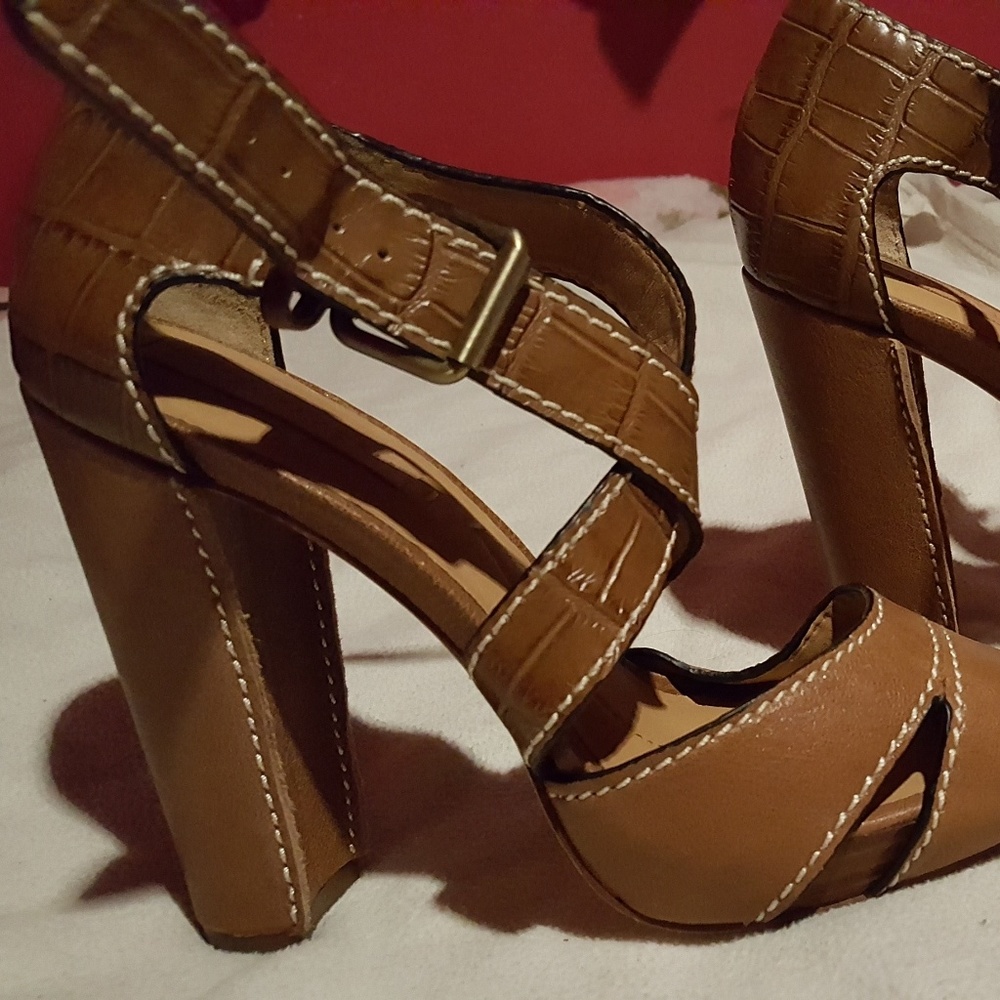 BCBG MaxAzria Heels